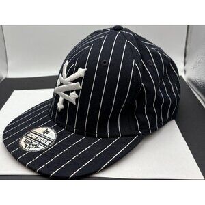 Zoo York Baseball Hat Cap Mens Fitted L-XL Black Striped Elastic Stretch